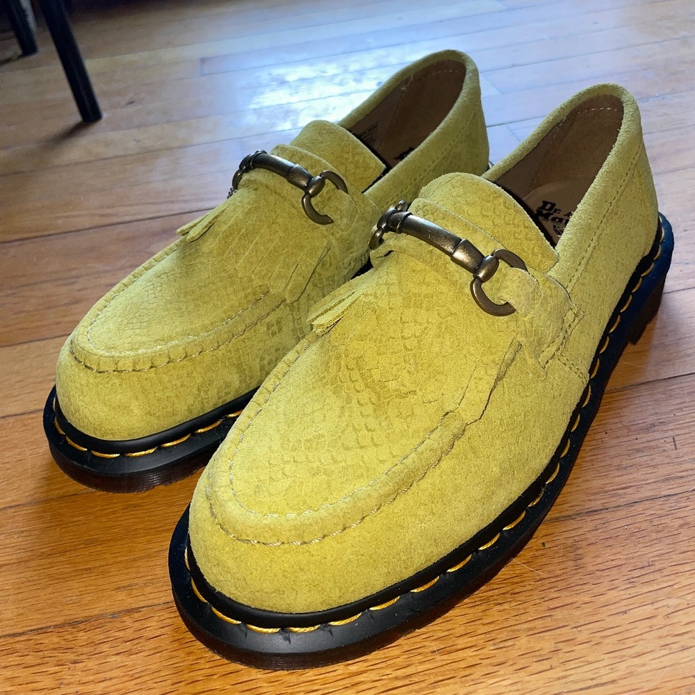 ADRIAN SNAFFLE REPELLO EMBOSS SUEDE KILTIE LOAFERS IN MOSS GREEN